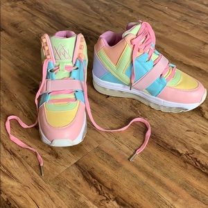 Y-R-U Brand Pastel Qozmo Aiire Light-Up Hightops
